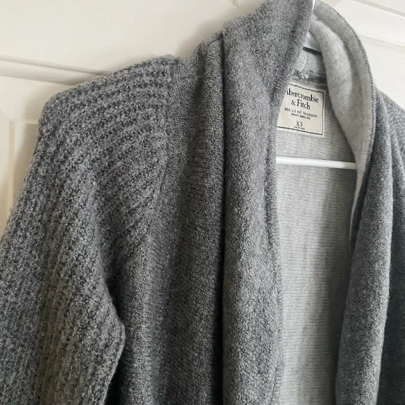 Abercrombie & Fitch Gray Cozy Cardigan - Picture 4 of 8